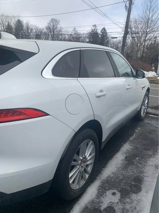2015 Jaguar F-Pace - Image 4 of 4