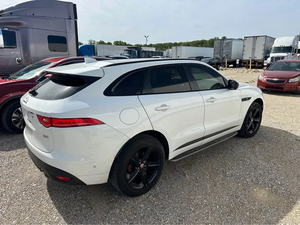 2015 Jaguar F-Pace - Image 6 of 11