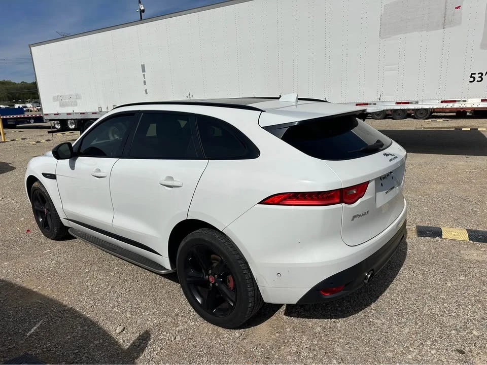 2015 Jaguar F-Pace - Image 5 of 11
