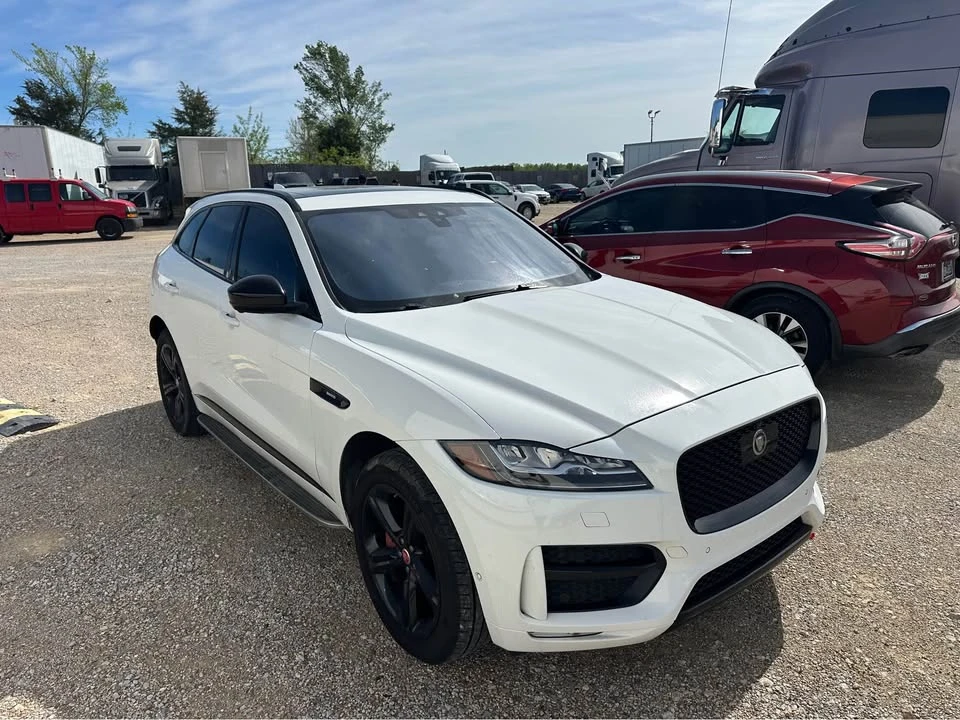 2015 Jaguar F-Pace - Image 2 of 11