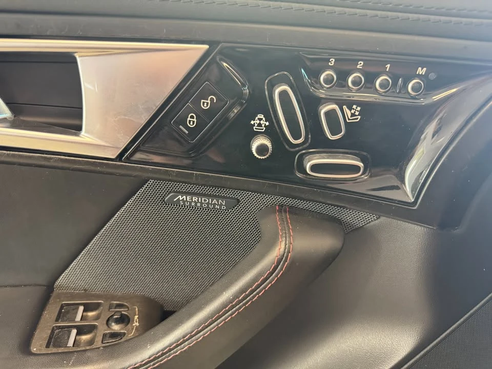 2015 Jaguar F-Type 1st Gen - Image 4 of 17