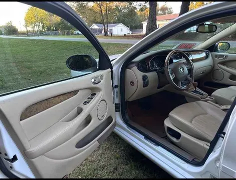 2015 Jaguar X-Type - Image 4 of 6