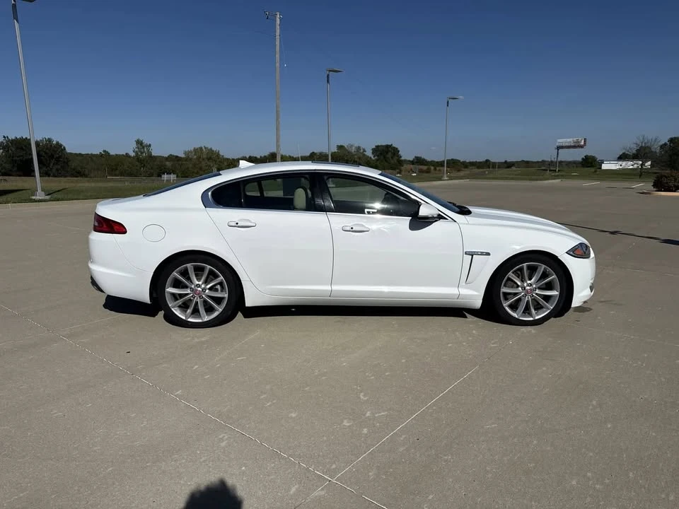 2015 Jaguar X250 XF - Image 6 of 17
