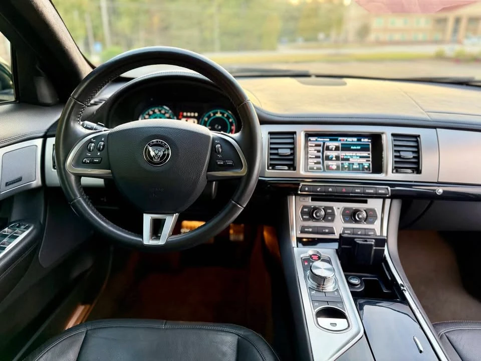 2015 Jaguar X250 XF - Image 14 of 20
