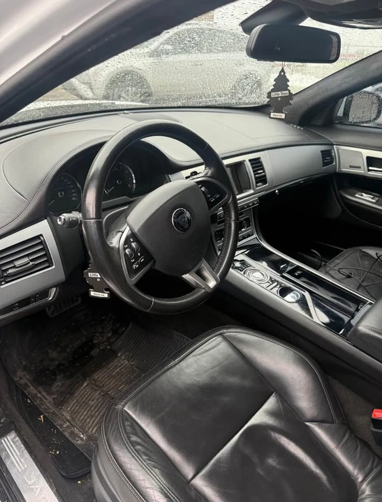 2015 Jaguar X250 XF - Image 8 of 11