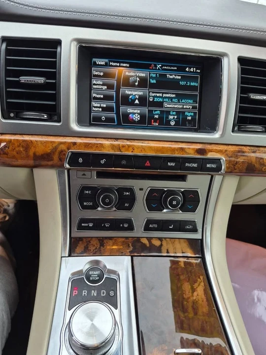 2015 Jaguar X250 XF - Image 11 of 12
