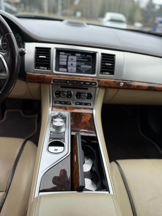 2015 Jaguar X250 XF - Image 10 of 12