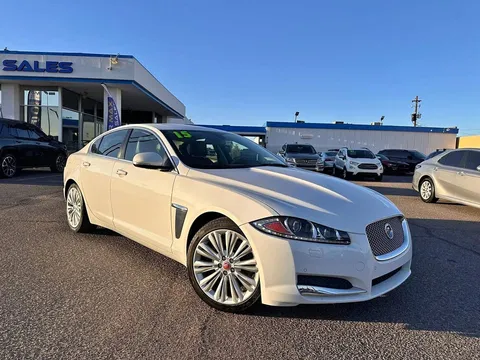 2015 Jaguar XF Premium Sedan