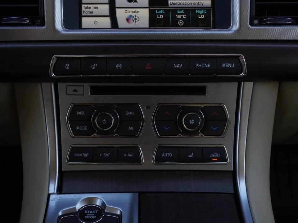 2015 Jaguar X250 XF - Image 16 of 19