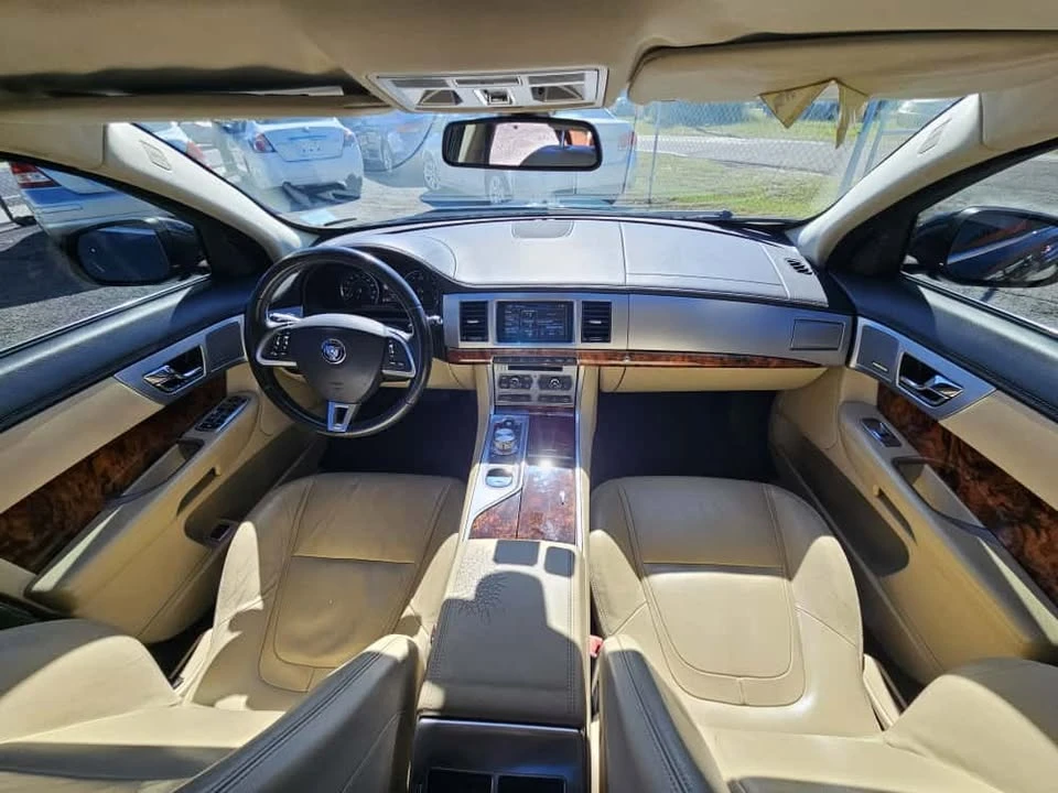2015 Jaguar X260 XF - Image 13 of 14