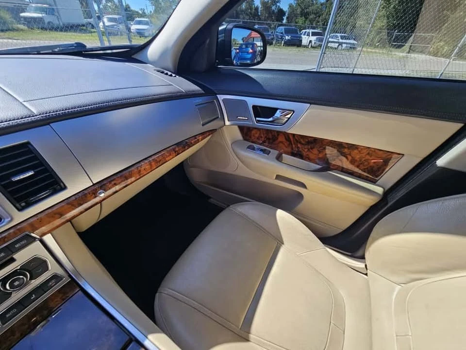 2015 Jaguar X260 XF - Image 6 of 14