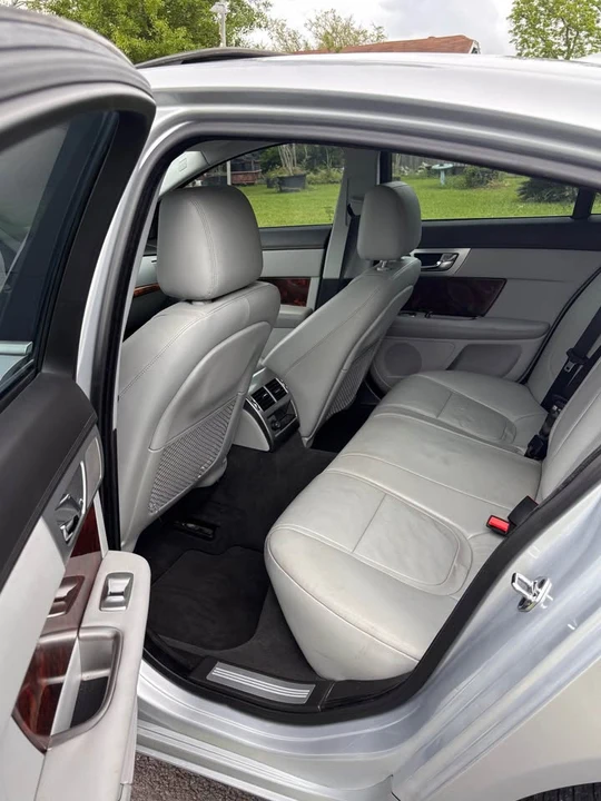 2015 Jaguar X250 XF - Image 9 of 14