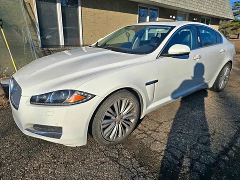2015 Jaguar XF Premium Luxury