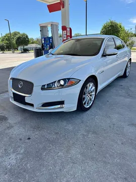 2015 Jaguar XF Premium Luxury
