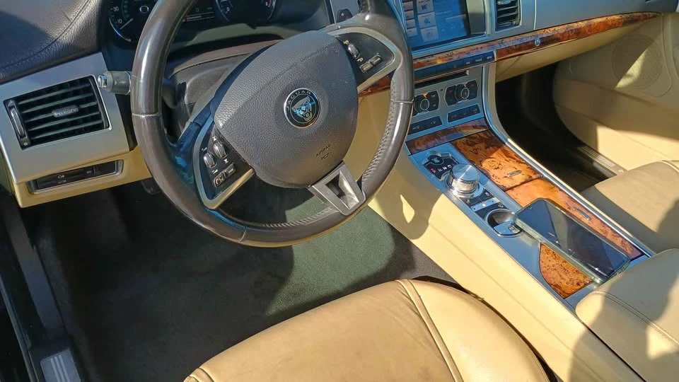 2015 Jaguar X250 XF - Image 5 of 10