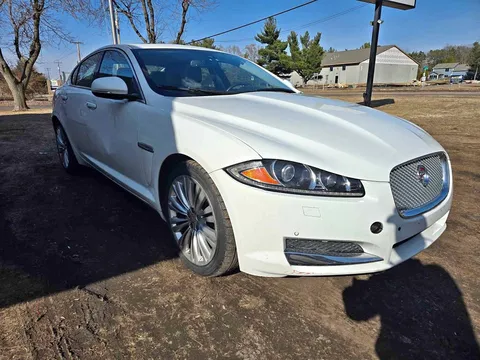 2015 Jaguar XF Sedan