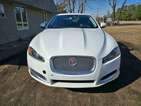 2015 Jaguar XF Sedan