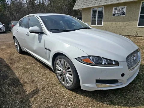 2015 Jaguar XF Sedan