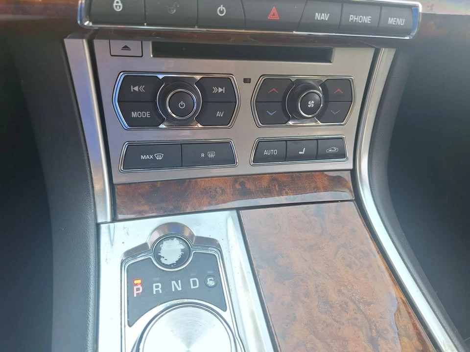 2015 Jaguar X250 XF - Image 10 of 17