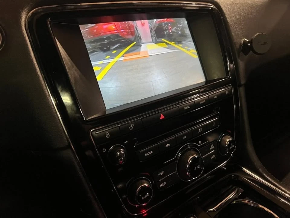 2015 Jaguar X351 XJ - Image 16 of 18