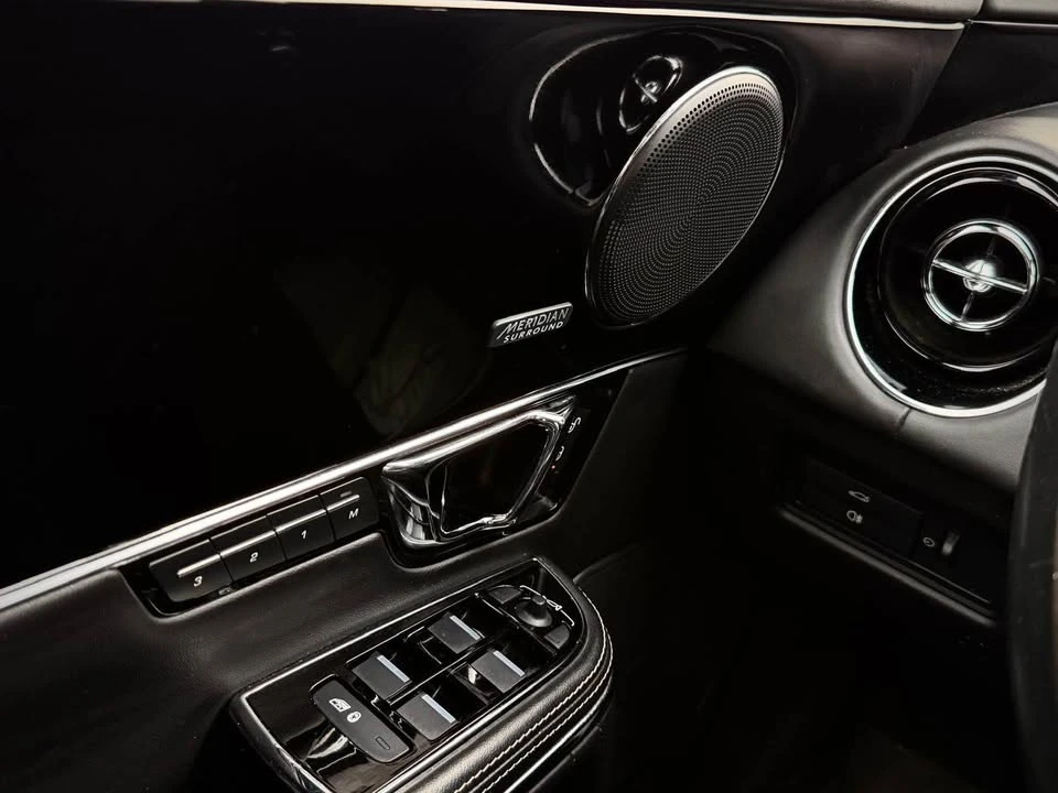 2015 Jaguar X351 XJ - Image 13 of 14