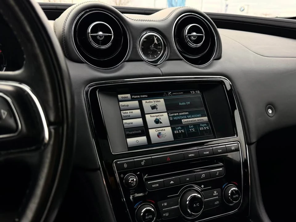 2015 Jaguar X351 XJ - Image 10 of 14