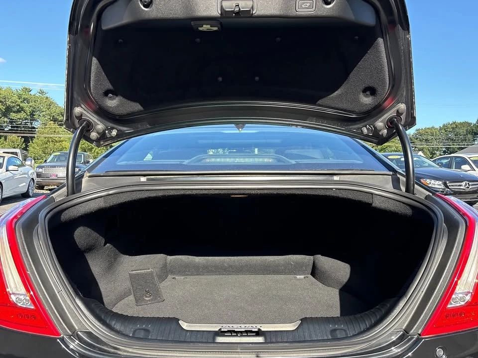 2015 Jaguar X351 XJ - Image 11 of 20