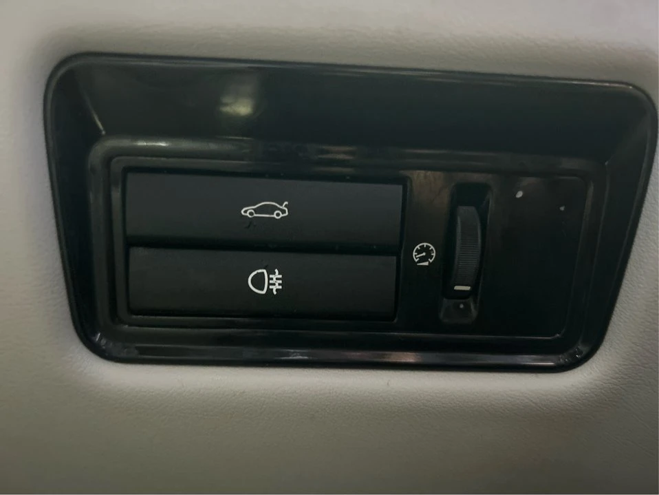 2015 Jaguar X351 XJ - Image 17 of 20