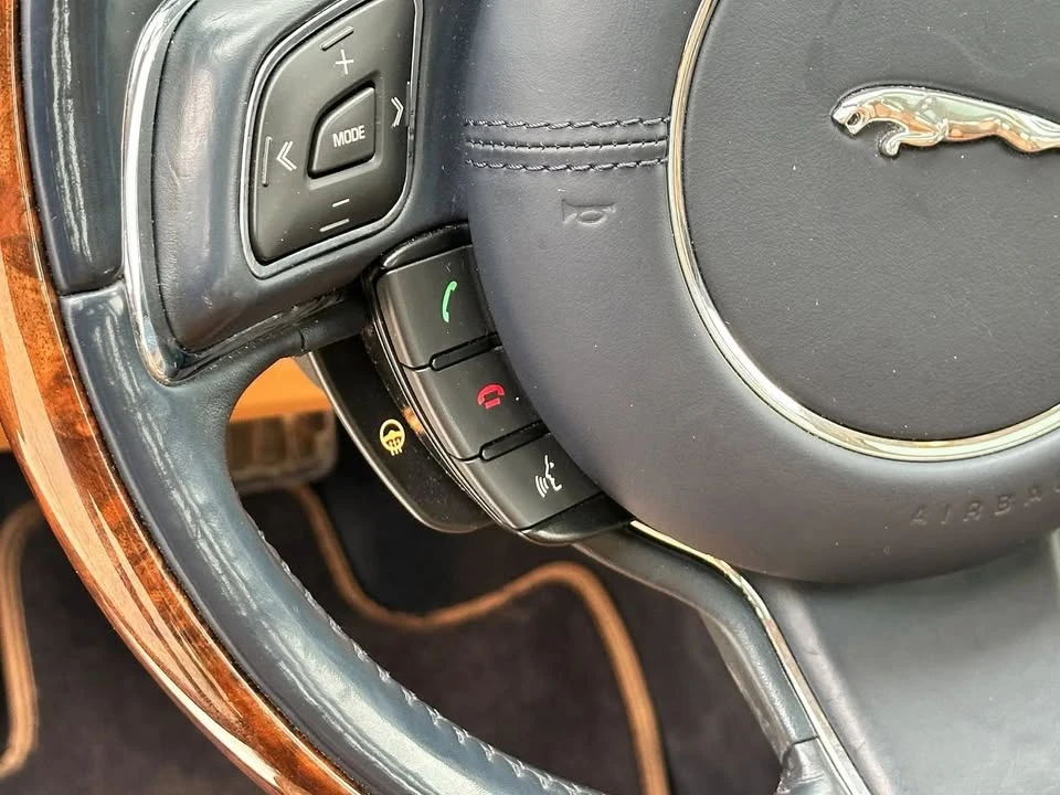 2015 Jaguar X351 XJ - Image 12 of 20