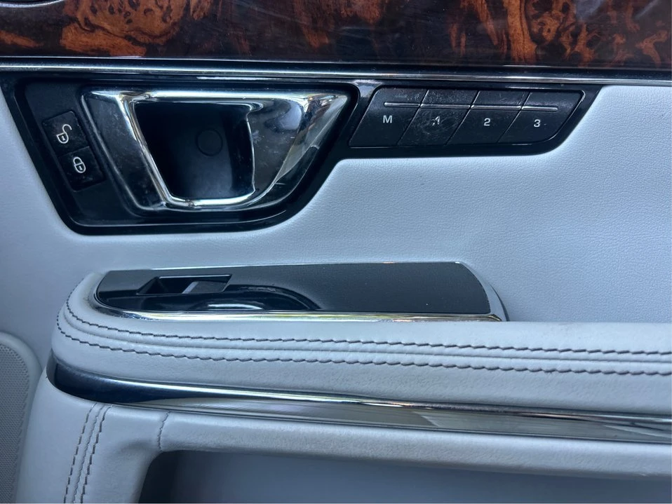 2015 Jaguar X351 XJ - Image 20 of 20