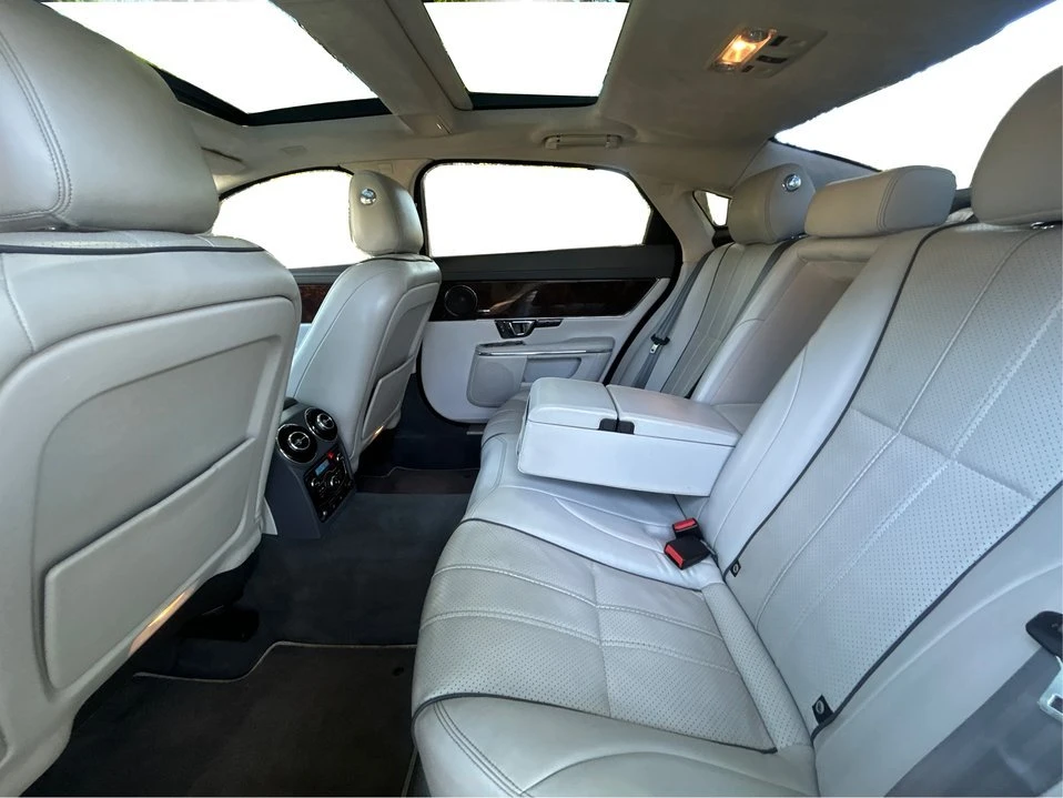 2015 Jaguar X351 XJ - Image 10 of 20