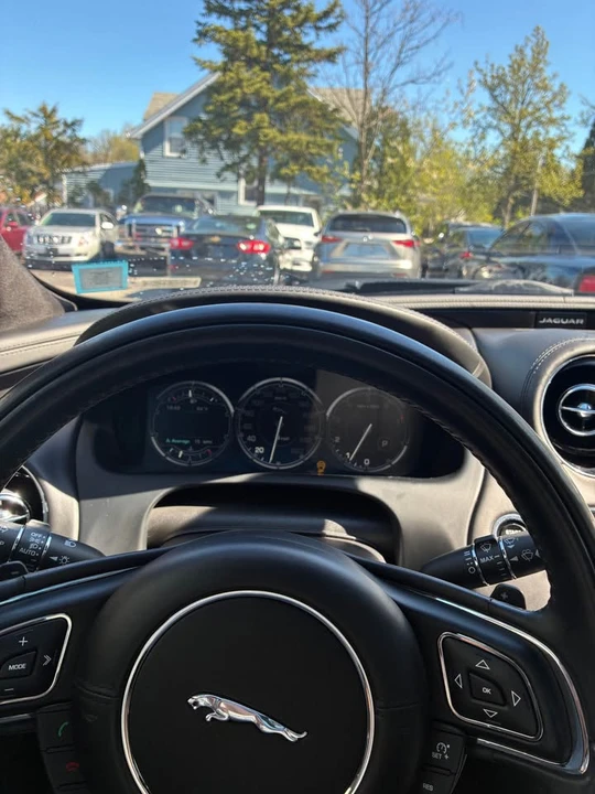 2015 Jaguar X351 XJ - Image 9 of 17