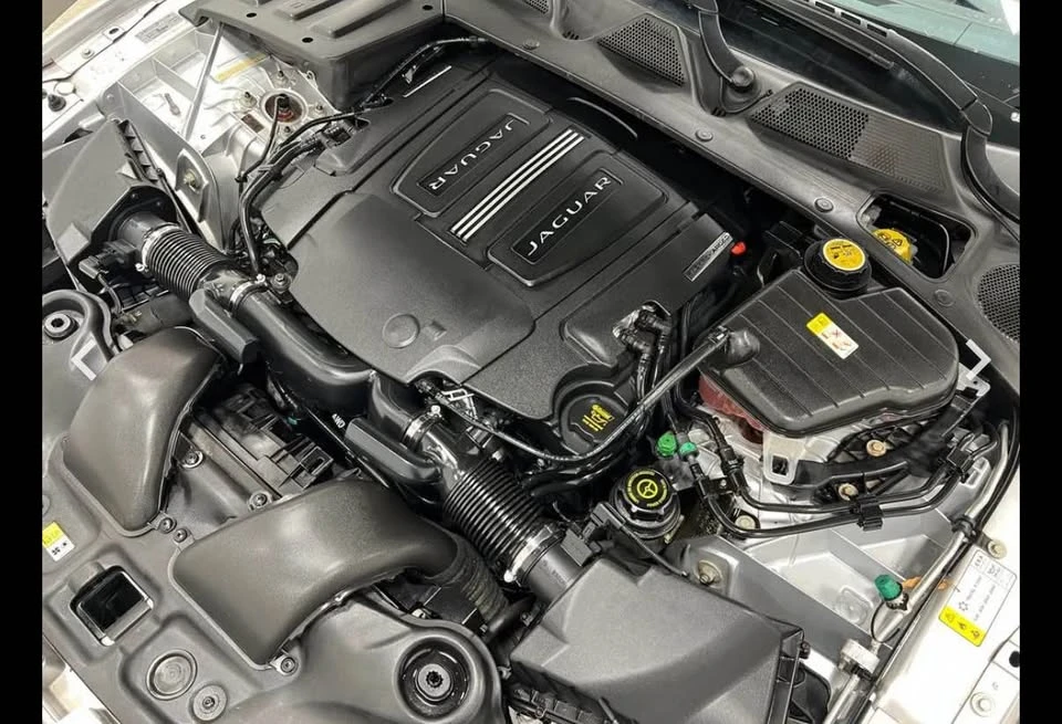 2015 Jaguar X351 XJ - Image 13 of 14