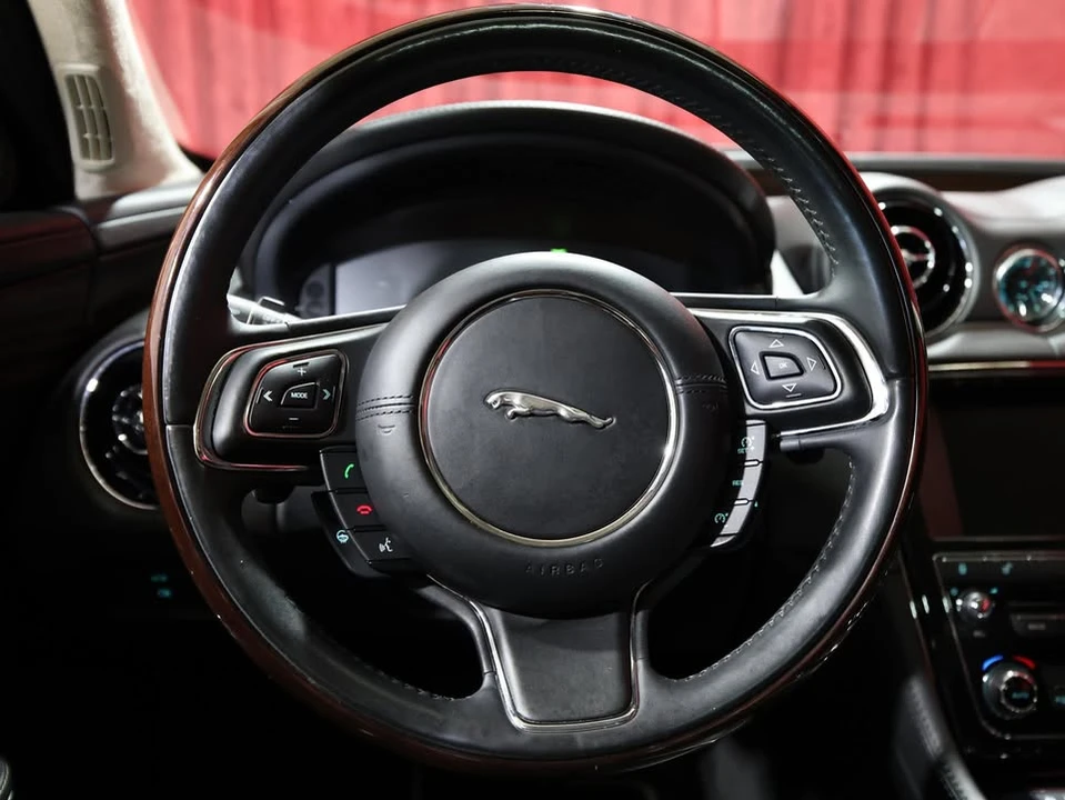 2015 Jaguar X351 XJ - Image 15 of 18