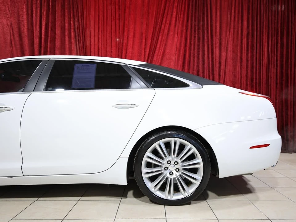 2015 Jaguar X351 XJ - Image 4 of 18