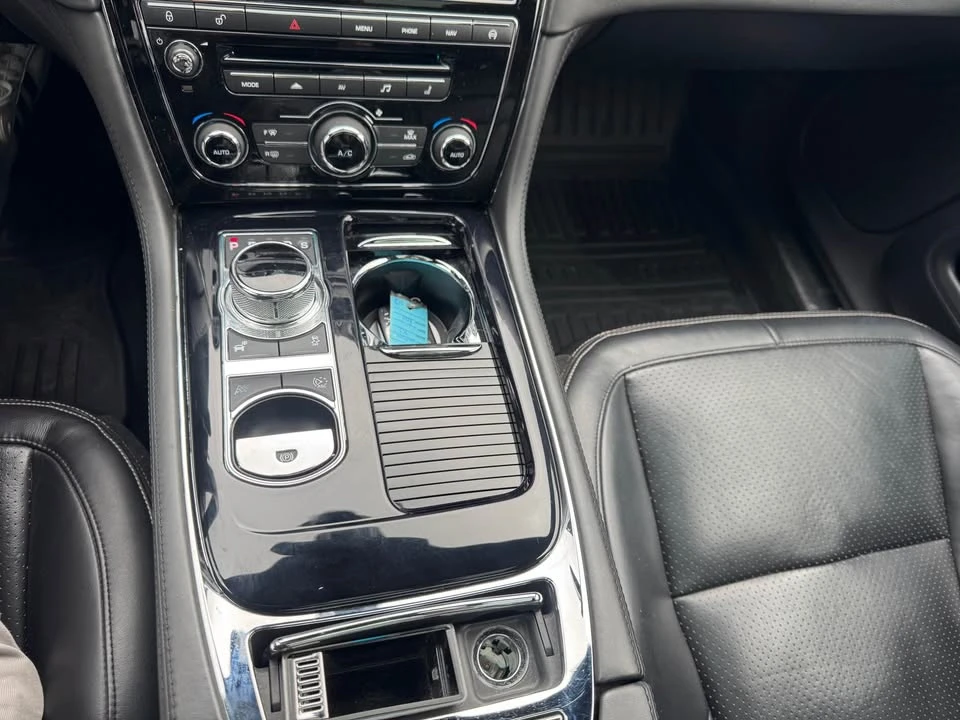 2015 Jaguar X351 XJ - Image 16 of 18