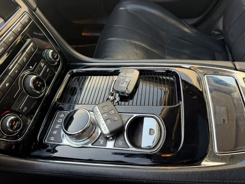 2015 Jaguar X351 XJ - Image 12 of 20