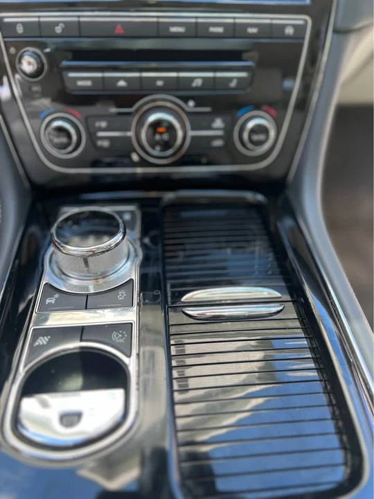 2015 Jaguar X351 XJ - Image 11 of 11