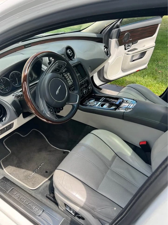 2015 Jaguar X351 XJ - Image 10 of 11