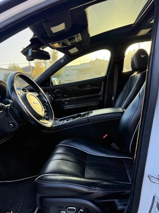 2015 Jaguar X351 XJ - Image 9 of 18