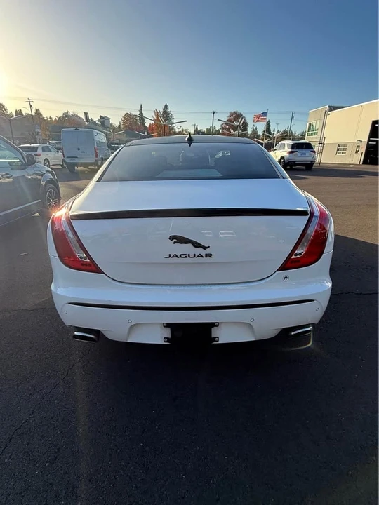 2015 Jaguar X351 XJ - Image 17 of 18