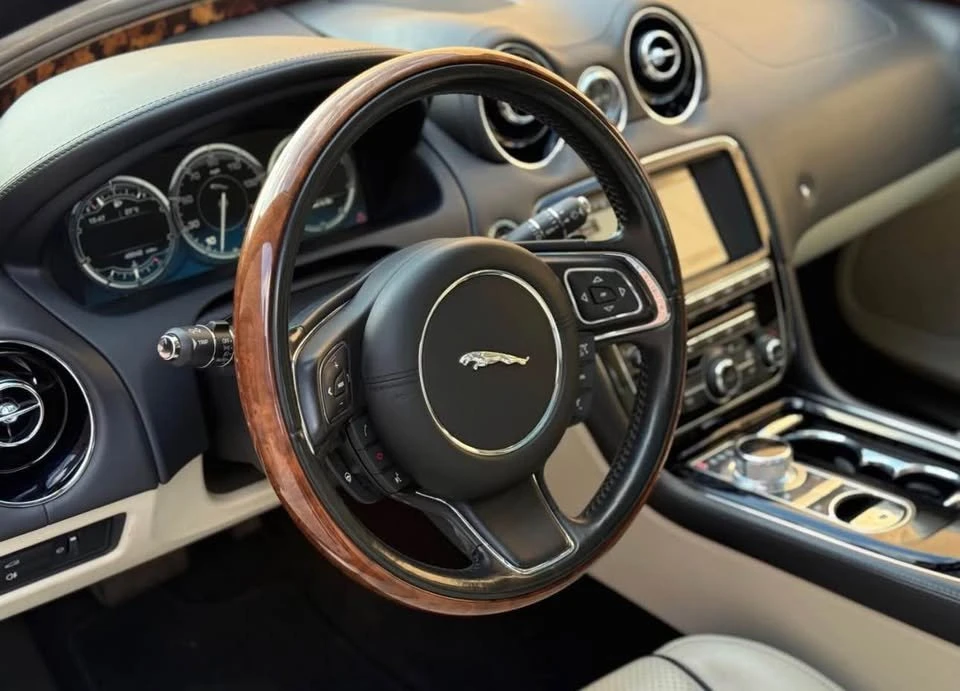 2015 Jaguar X351 XJ - Image 8 of 10