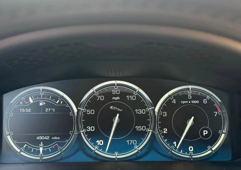 2015 Jaguar X351 XJ - Image 9 of 10