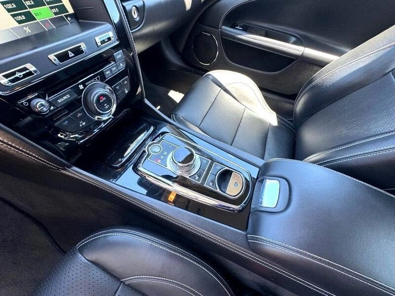 2015 Jaguar X150 XK - Image 13 of 17