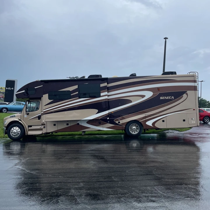 2015 Jayco - Image 12 of 31