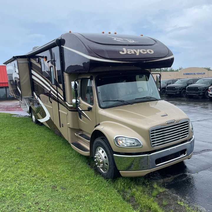 2015 Jayco - Image 6 of 31