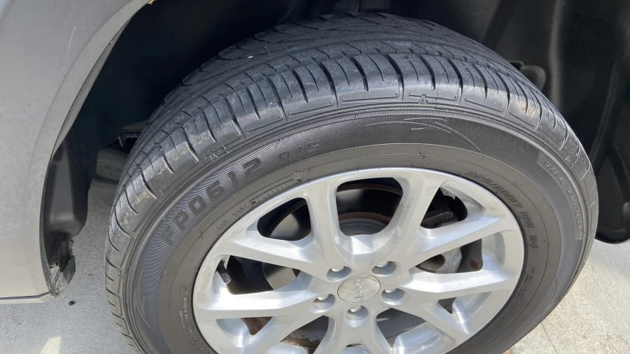 2015 Jeep KL Cherokee - Image 12 of 15