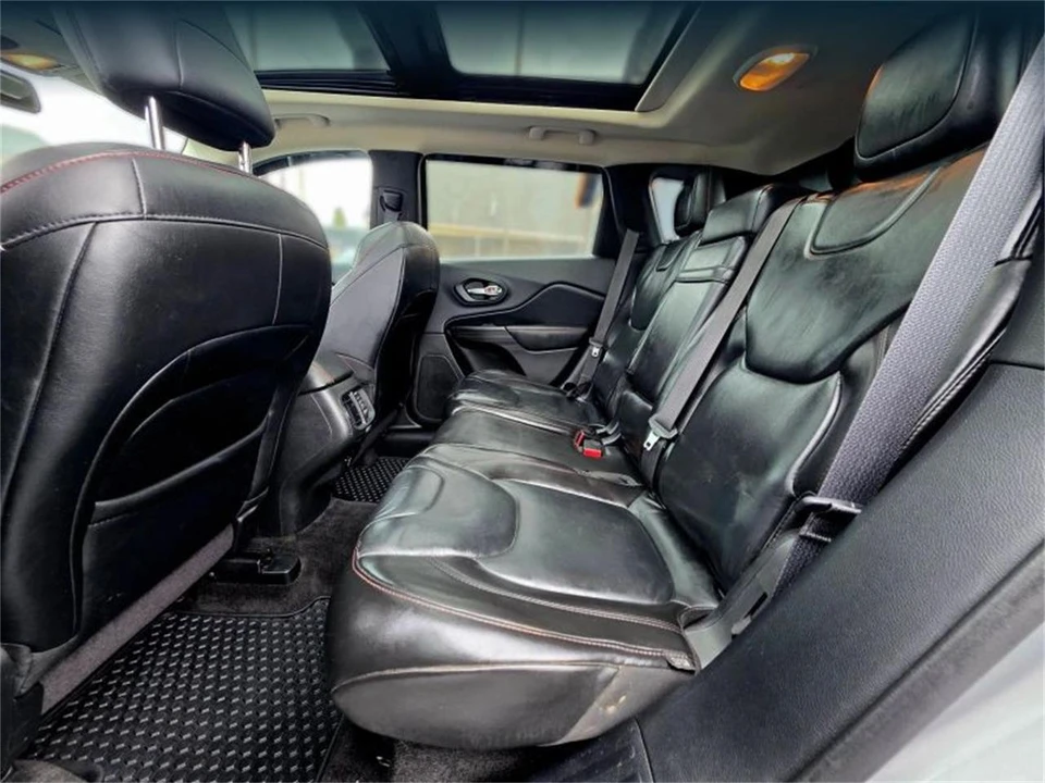 2015 Jeep KL Cherokee - Image 10 of 20