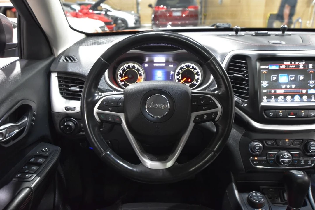 2015 Jeep KL Cherokee - Image 28 of 31