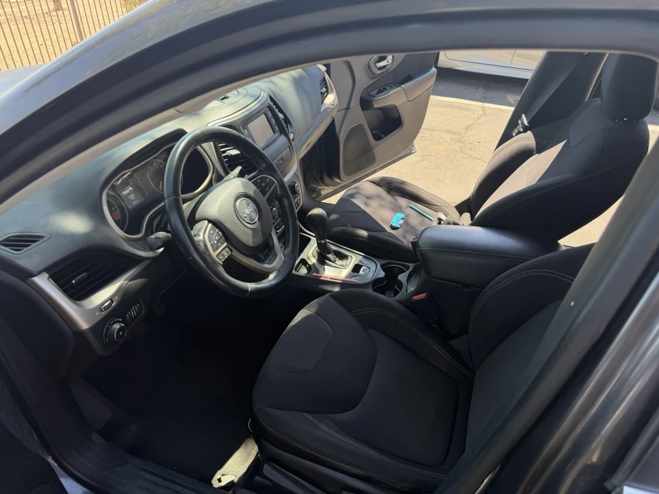 2015 Jeep KL Cherokee - Image 3 of 10